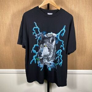 Thunder Sportswear Men American Thunder Wolf Only The Strong Survive T-Shirt XL